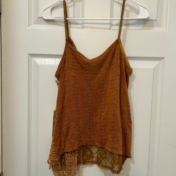 NWT!! Buckle BKE Gimmicks Pieced Lace Tank Top - Rust Size M - Picture 2 of 5